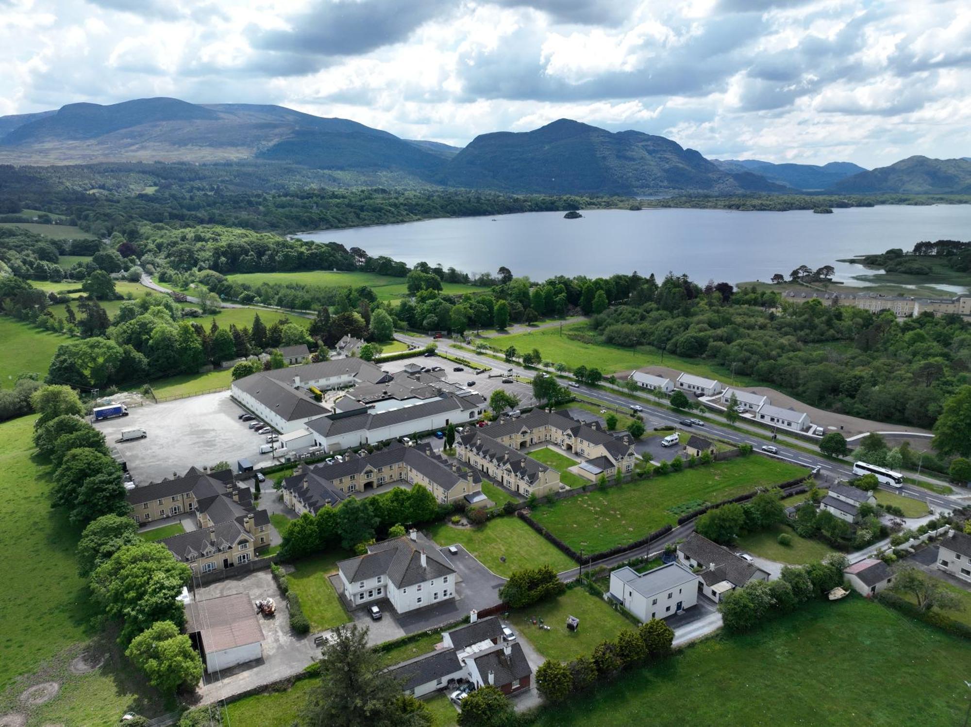 No 1 Killarney Holiday Village Vacation Home Экстерьер фото
